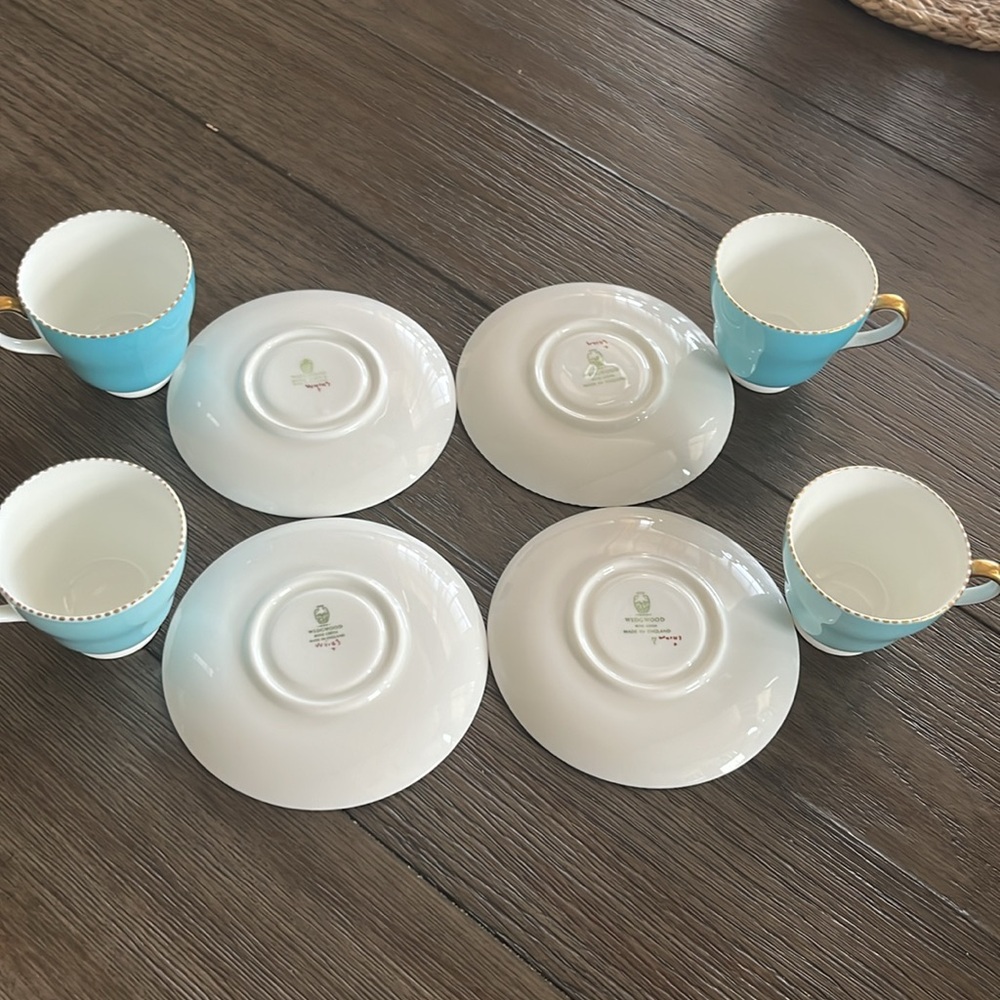 4 Wedgwood Bone China Made in England Blue Demitasse Teacups and Saucers - Picture 8 of 13